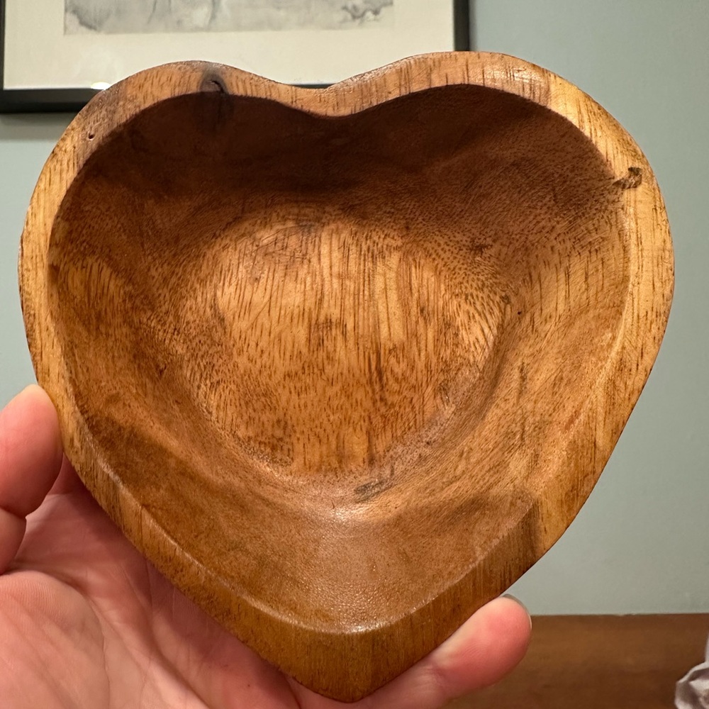 Large Wooden bowl hand carved